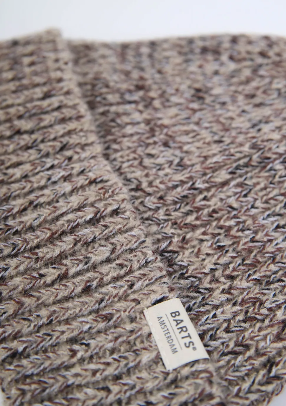 BARTS SHAWL/MUTS