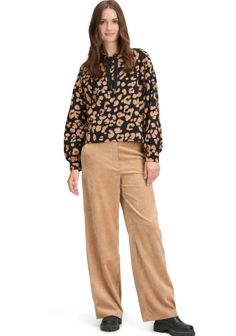 BETTY & CO SWEATER