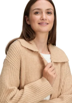 BETTY & CO VEST