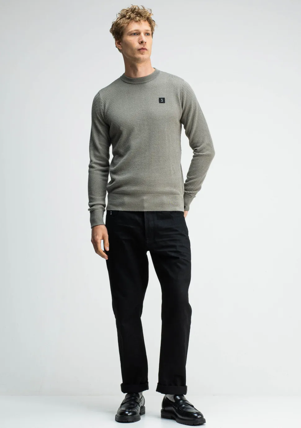 BUTCHER OF BLUE SWEATER