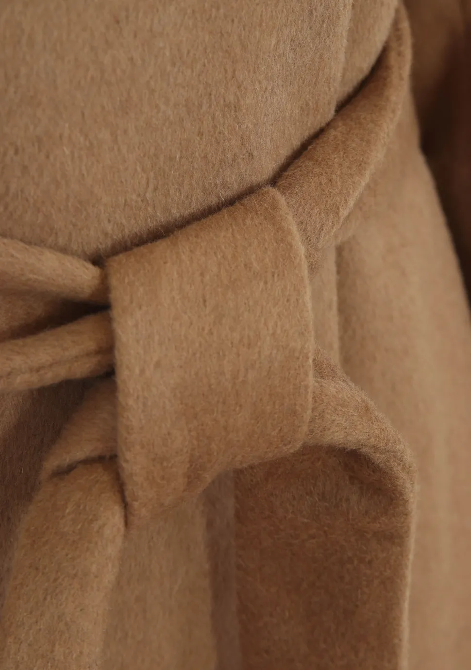 GIACOMO MANTEL