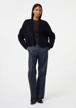 KNIT-TED VEST