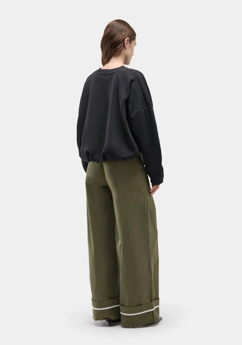 LAAGAM SWEATER
