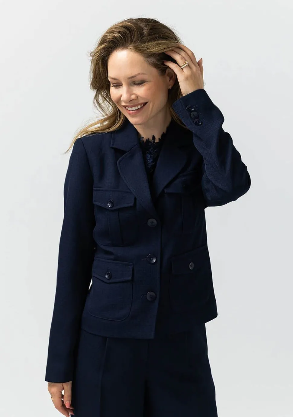 LABEL DOT BLAZER