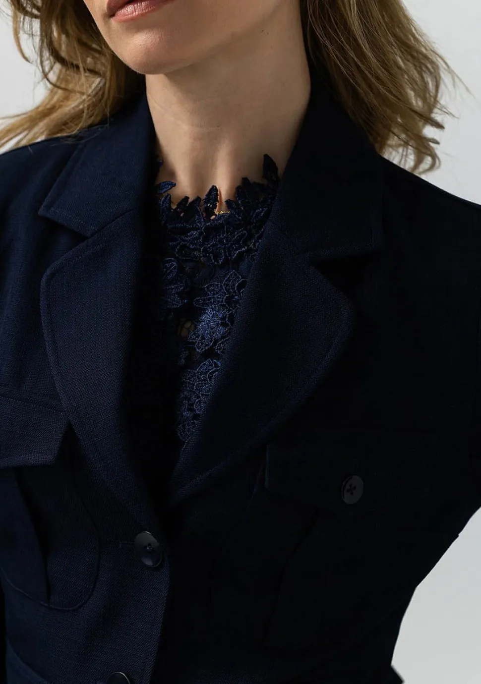 LABEL DOT BLAZER