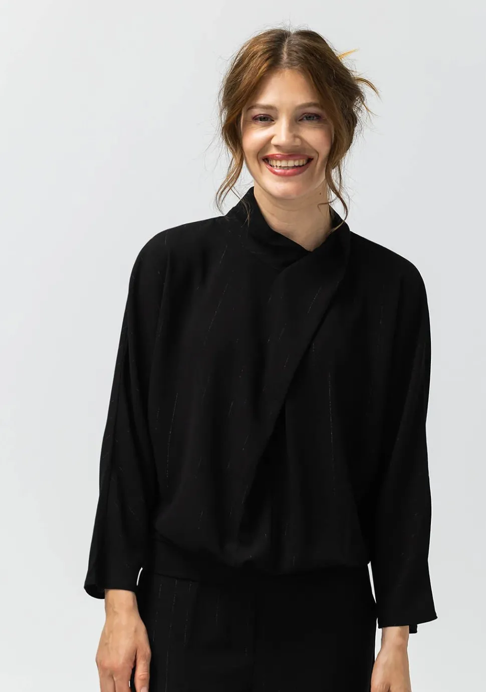 LABEL DOT BLOUSE