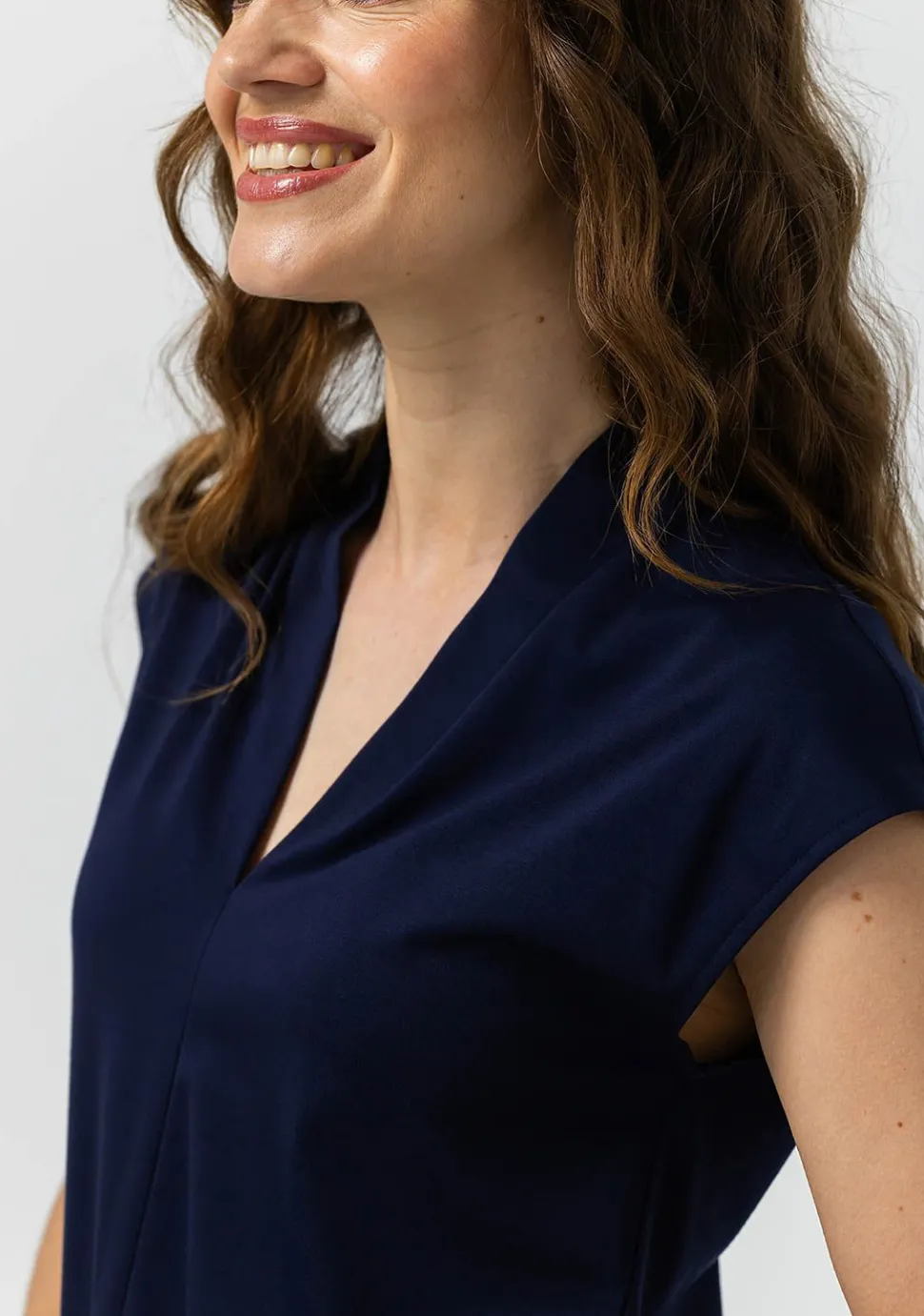 LABEL DOT SHIRT