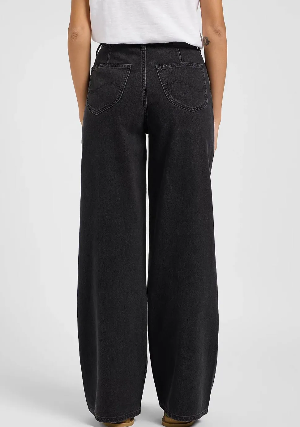 LEE JEANS