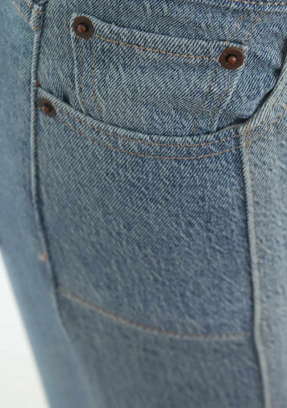 LEVI'S JEANS
