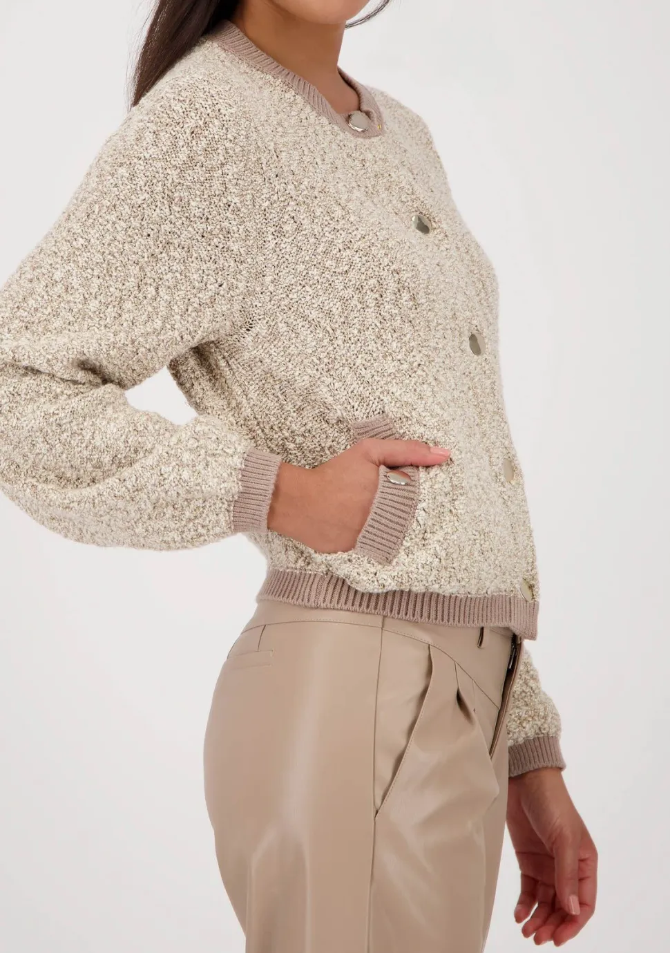 MONARI VEST