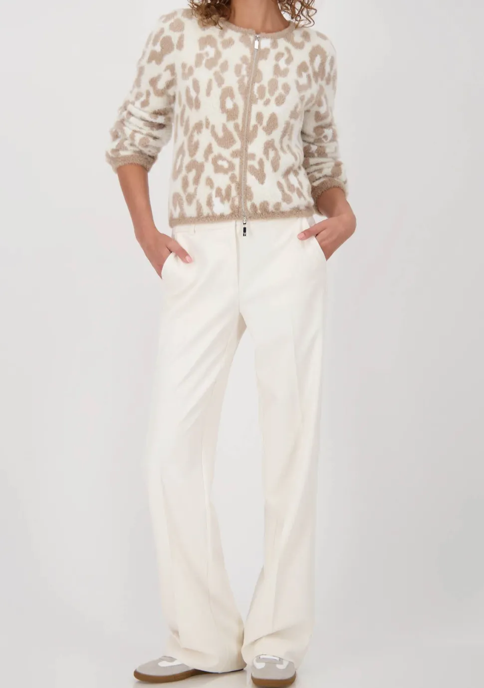 MONARI VEST