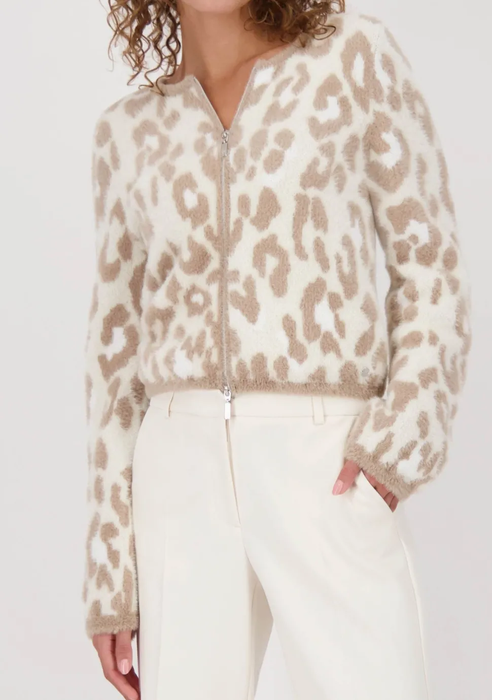 MONARI VEST