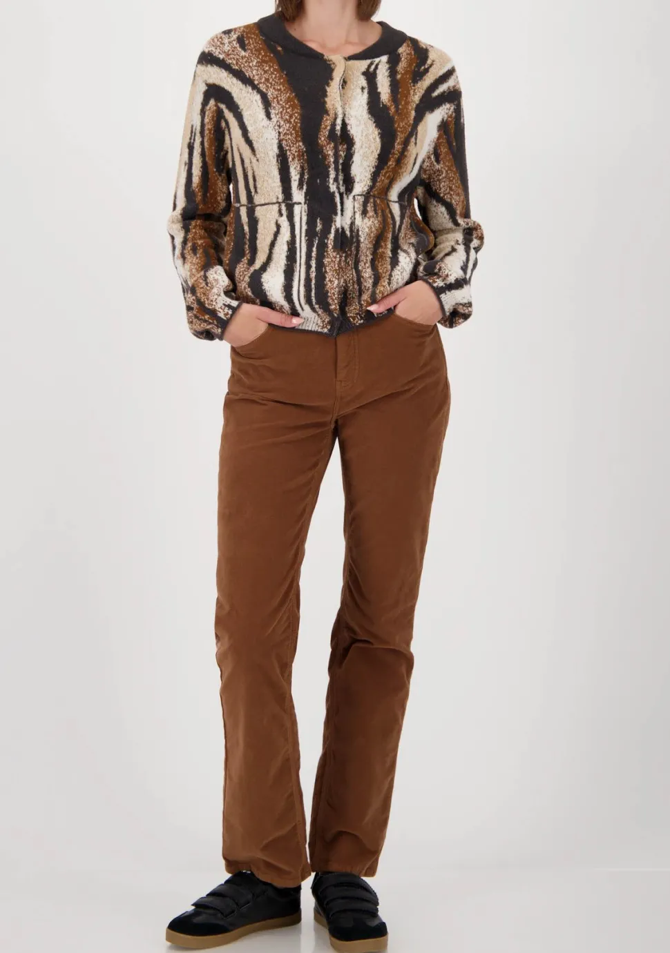 MONARI VEST