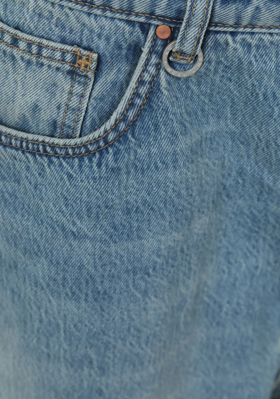 NEUW JEANS