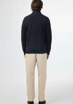 NN07 VEST