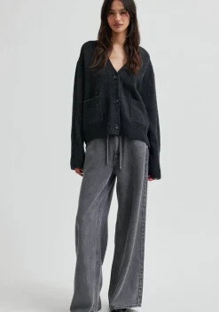 SECOND FEMALE JEANS