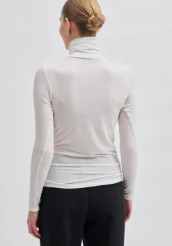 SECOND FEMALE SHIRT