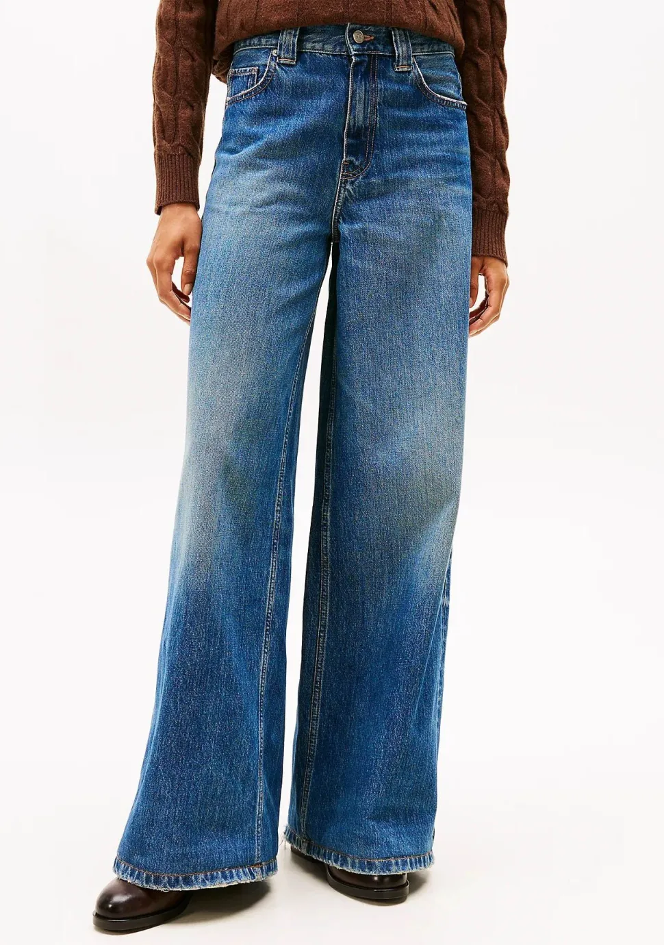 TOMMY HILFIGER JEANS