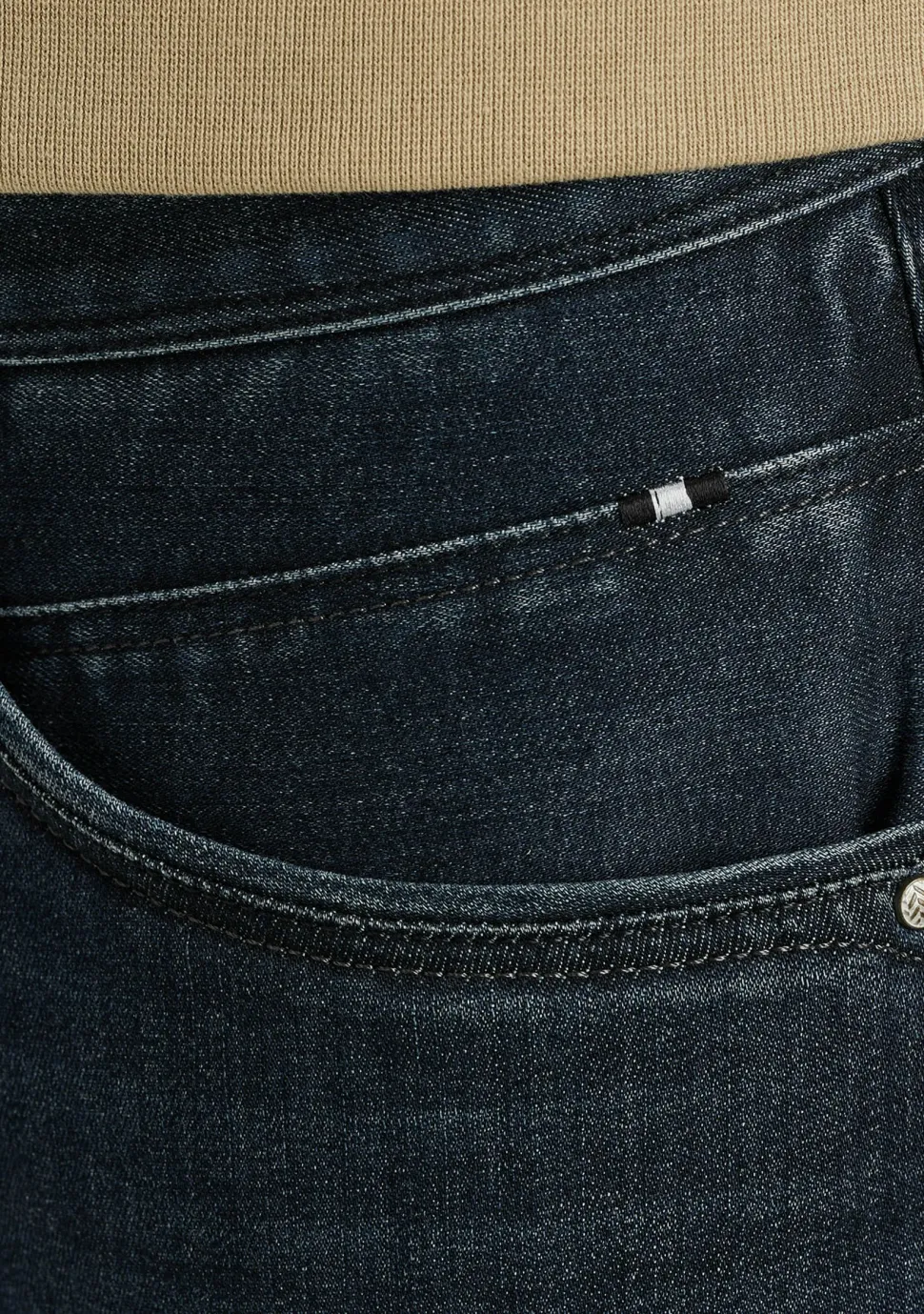 VANGUARD JEANS