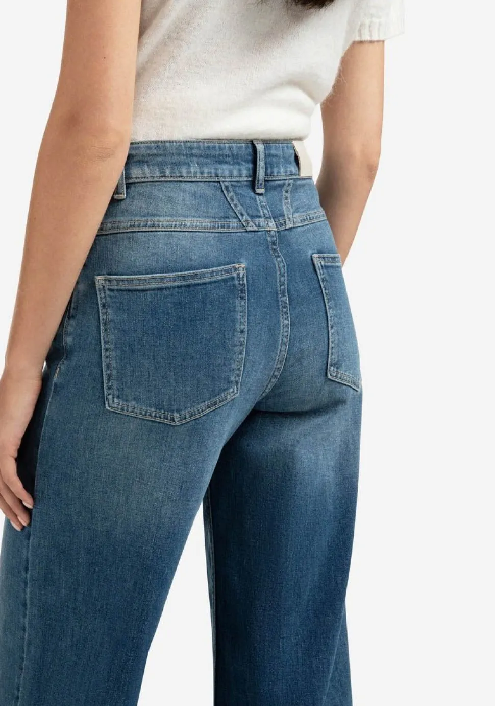YAYA JEANS